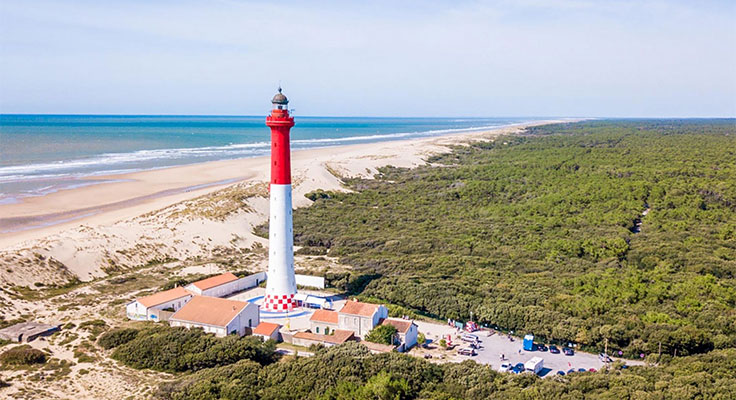 Phare de la Courbe